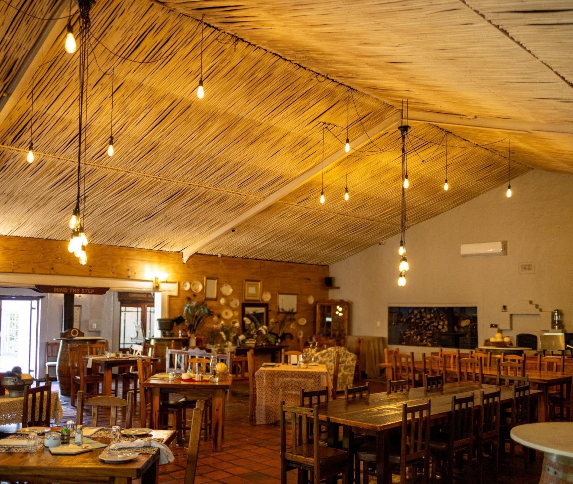 De Opstal Country Lodge Oudtshoorn Exterior photo